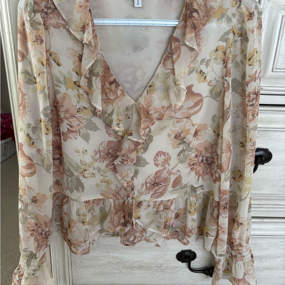 Romantic Cream Floral Ruffle V-Neck Blouse #Poetcore